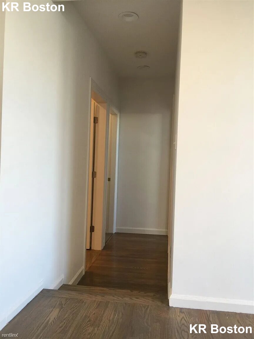 19 Peterborough St, Fenway