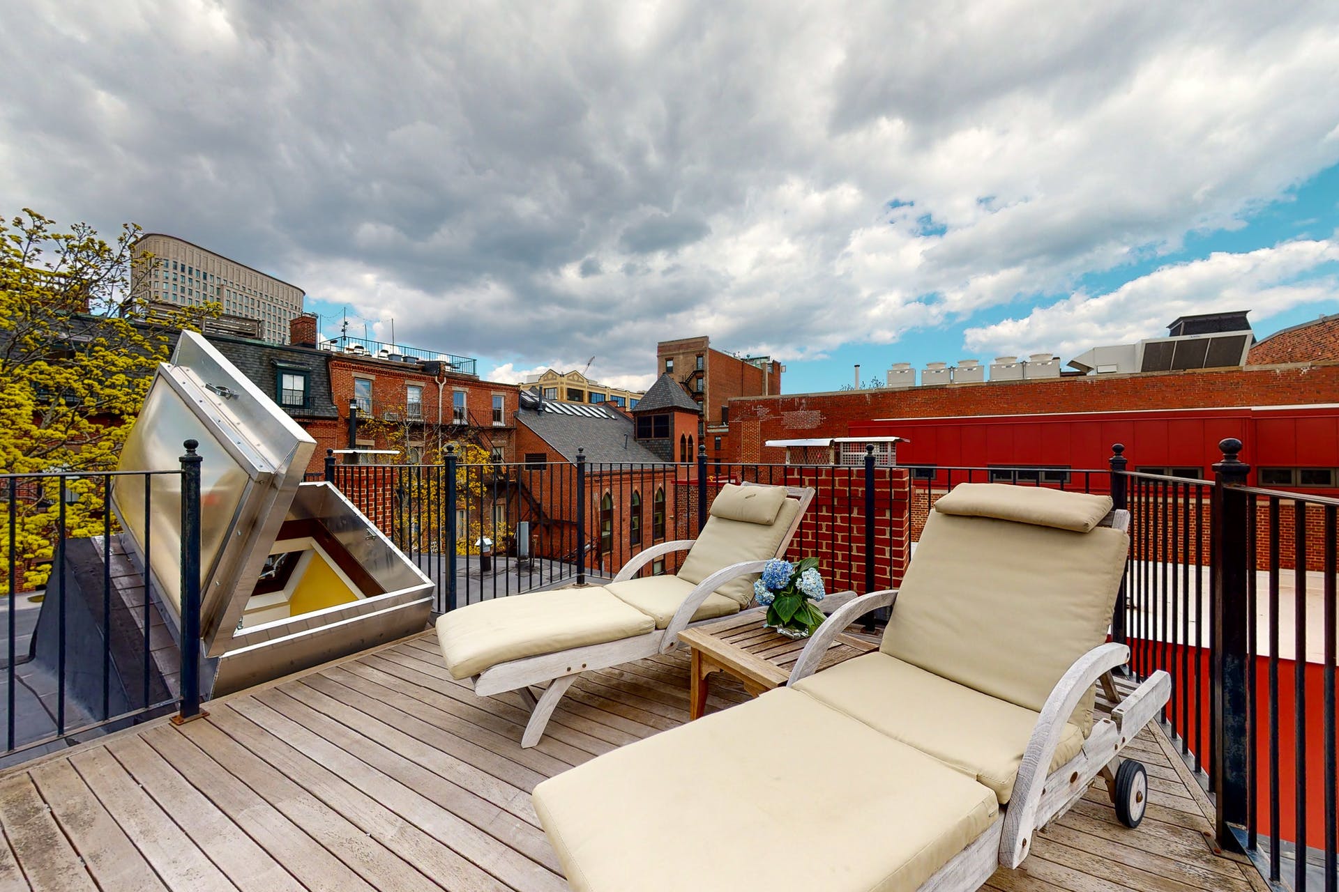 1 Lawrence St, South End