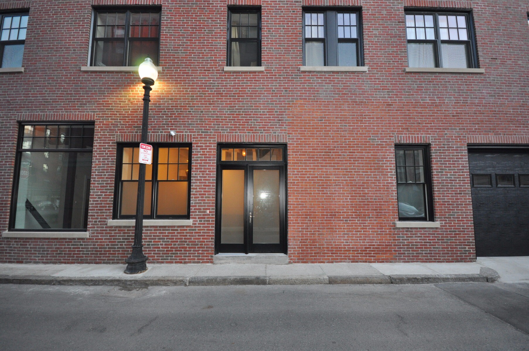 659 Massachusetts Ave, South End