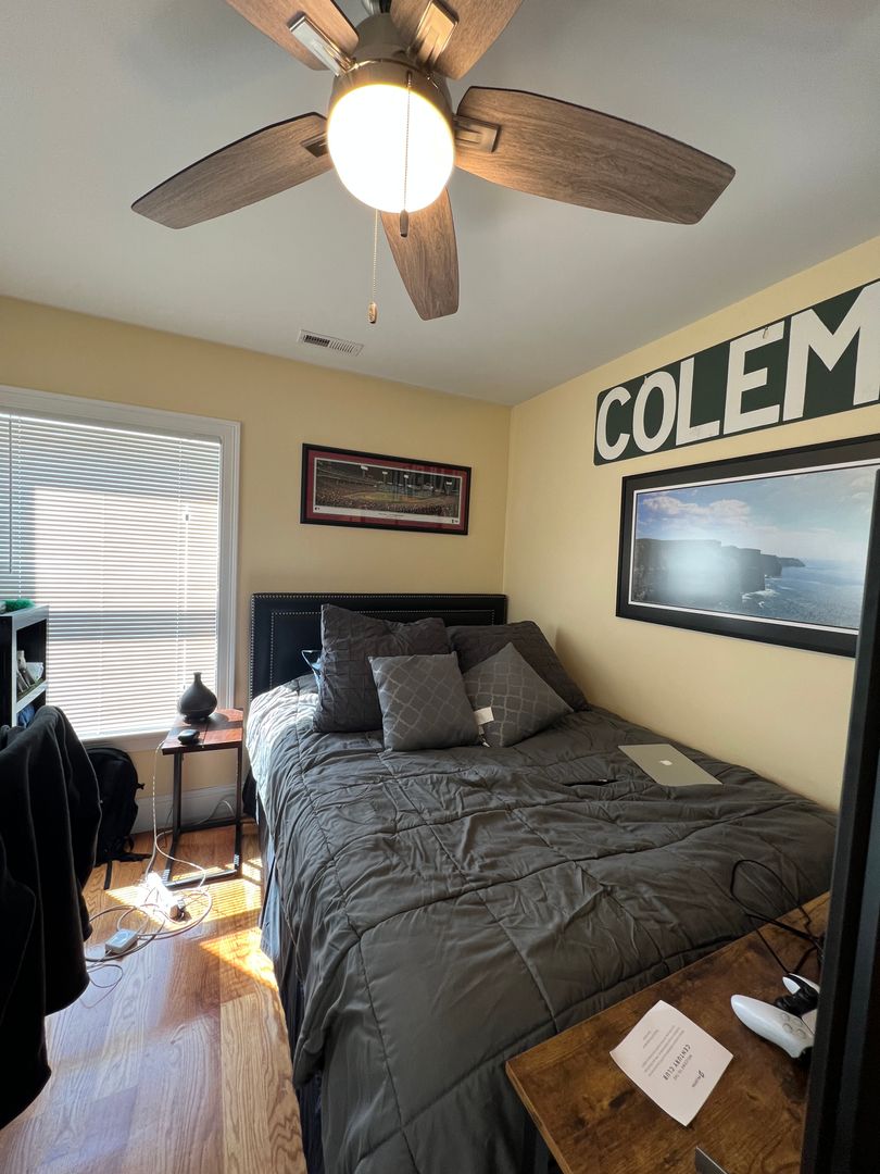 116 Holland St, Davis Square