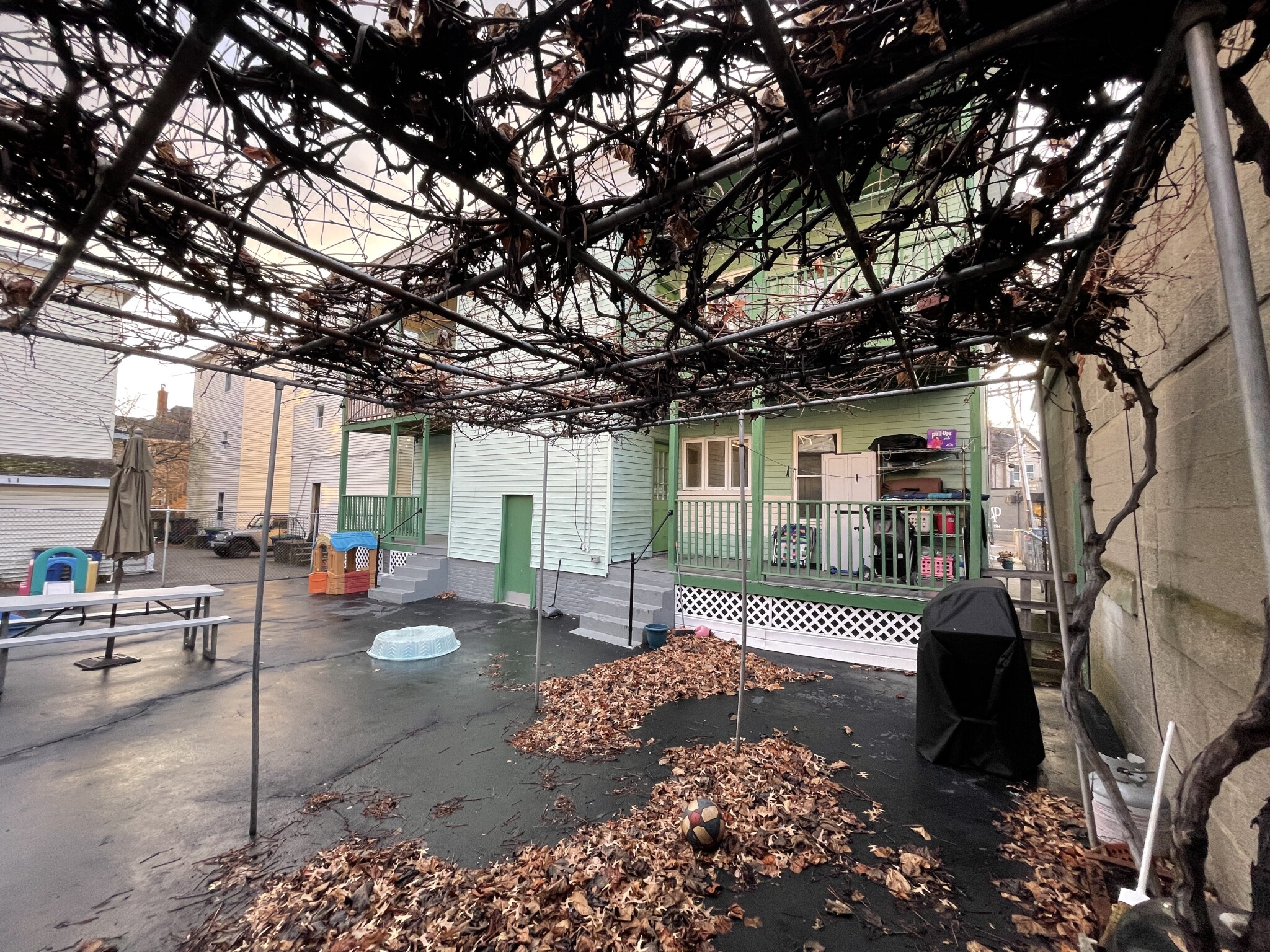 227 Holland St, Teele Square