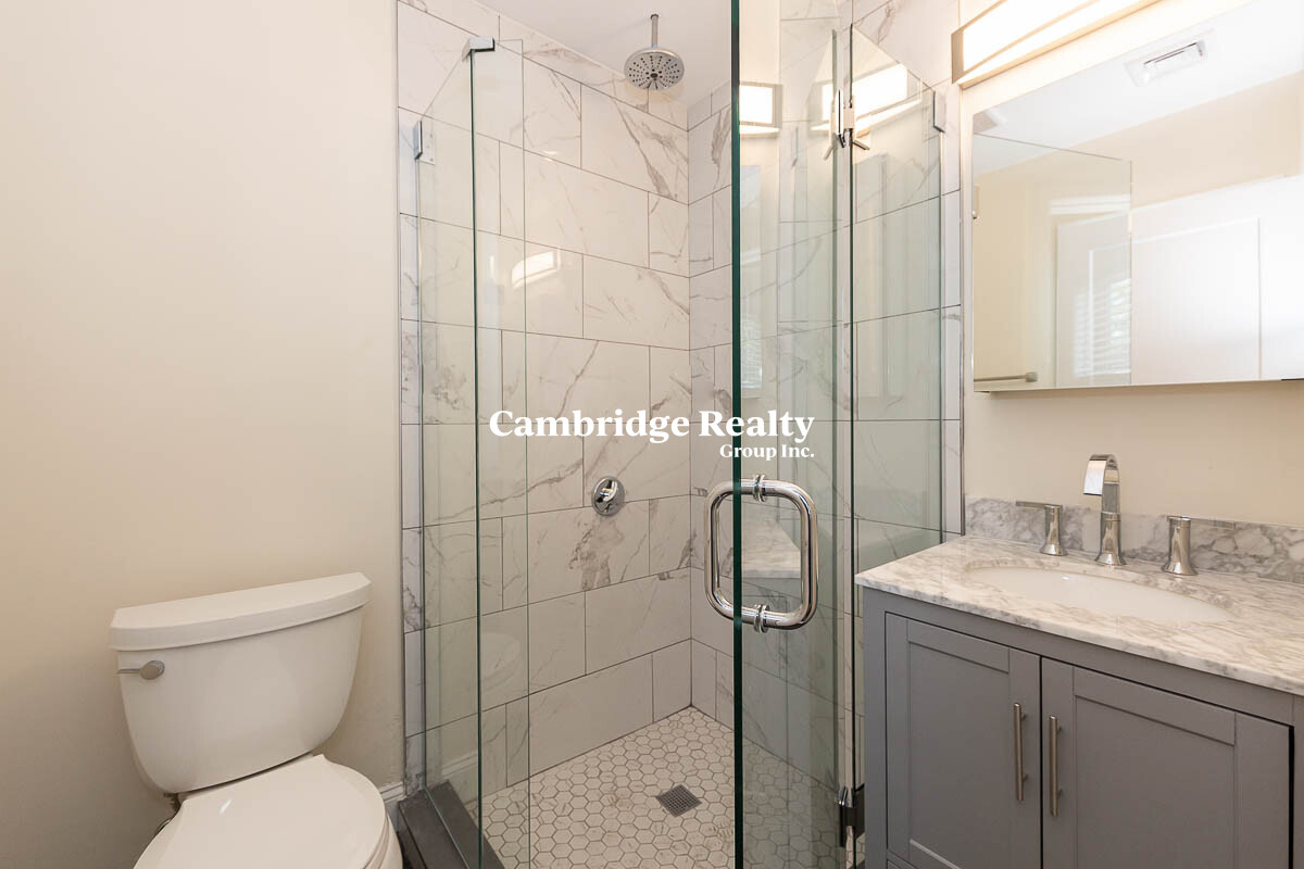 39 Harvard St, South Medford