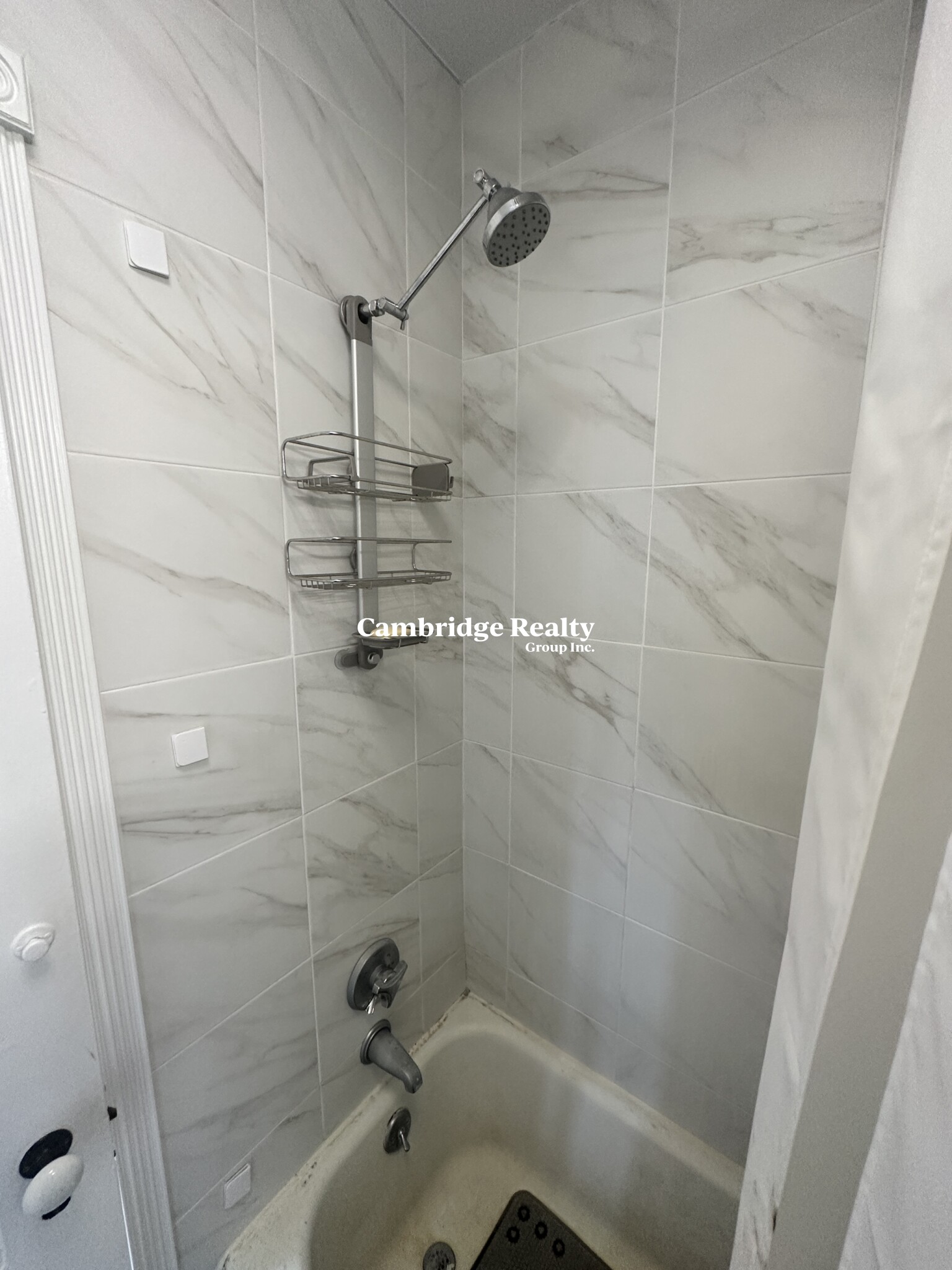 27 Meacham Rd, North Cambridge