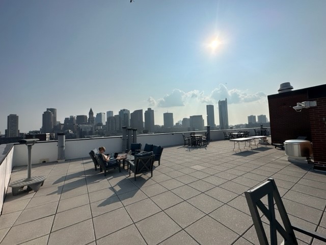 300 Commercial St, North End