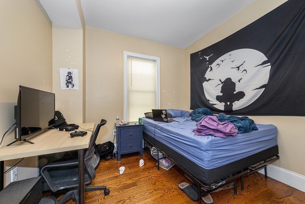 1566 Tremont St, Mission Hill