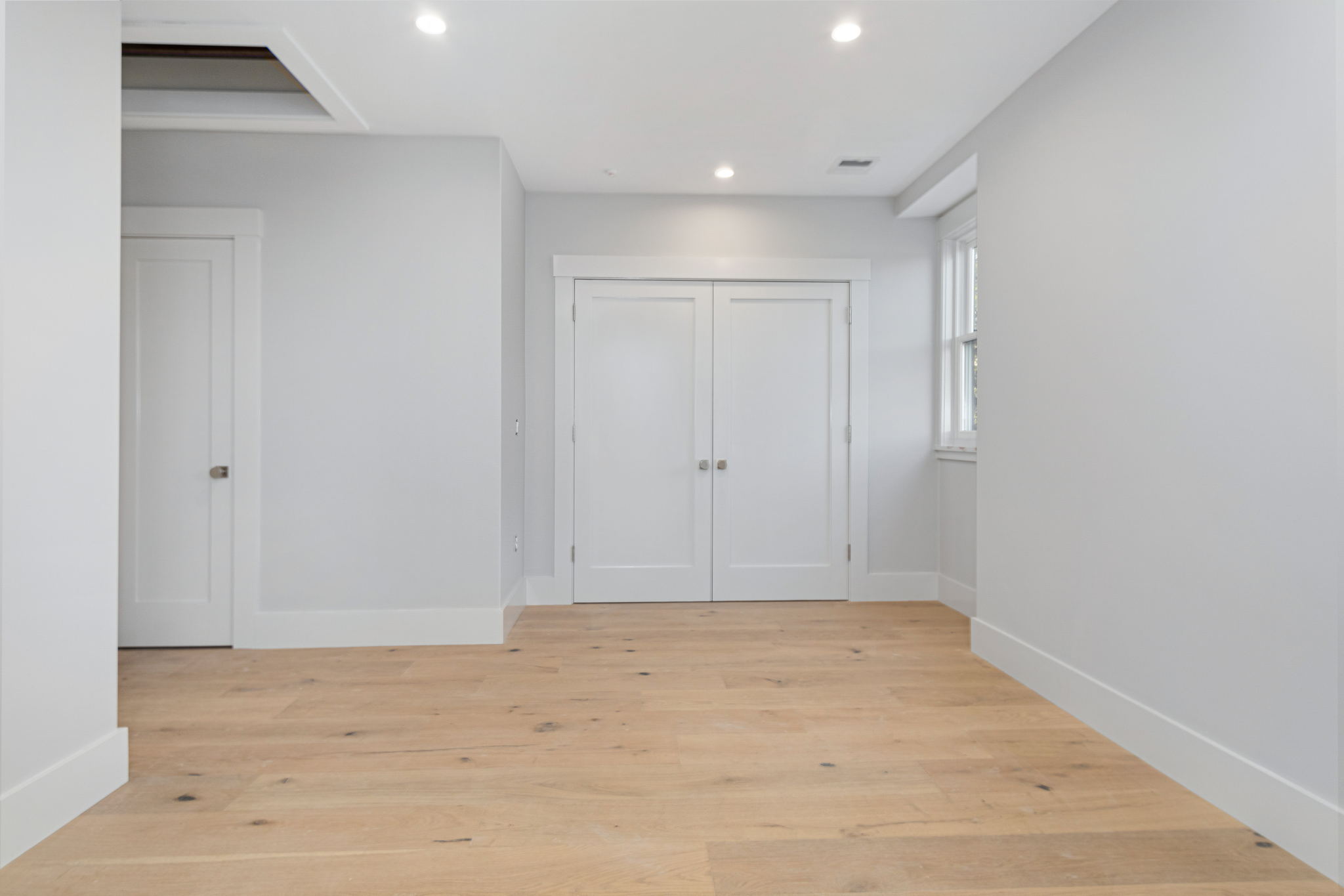 409 7th St, South Boston