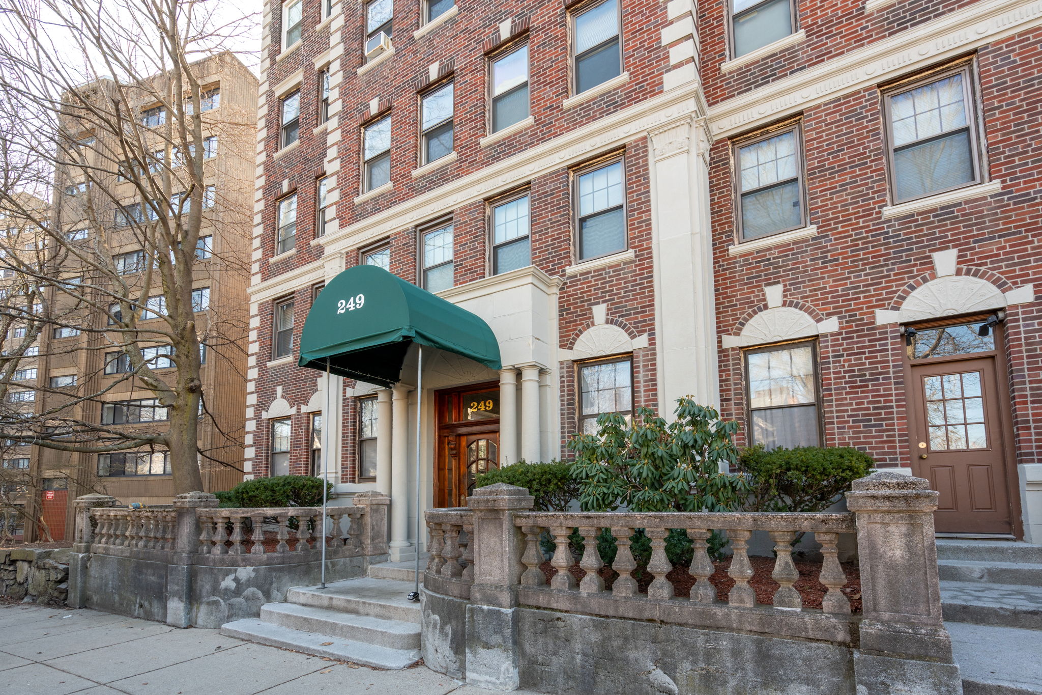 249 Chestnut Hill Ave, Brighton