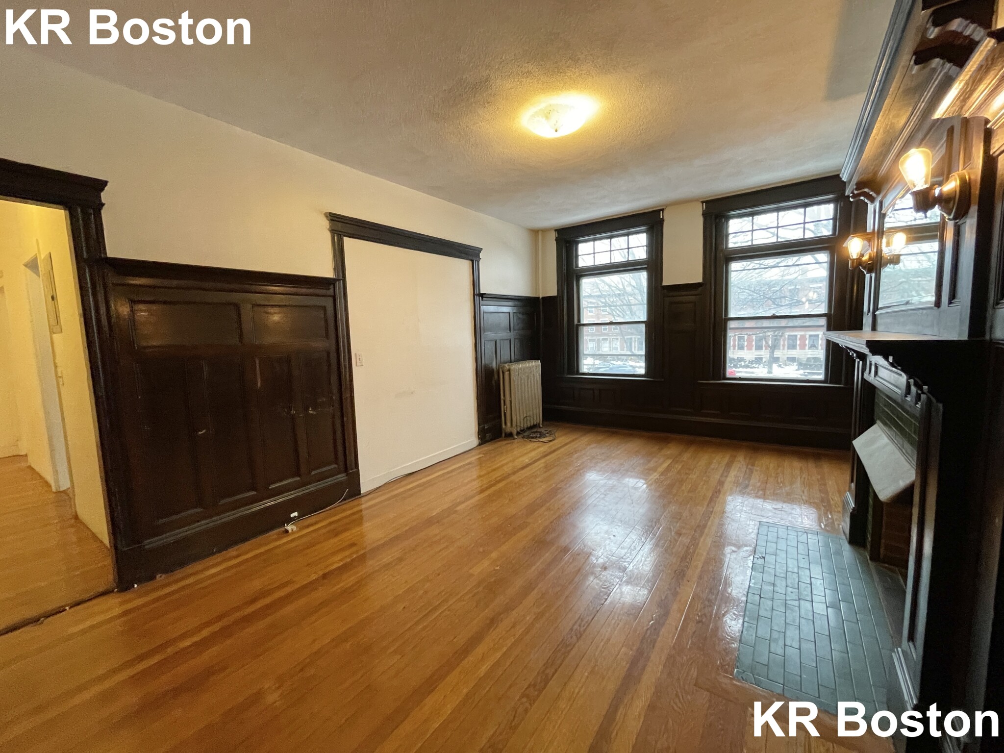 1908 Beacon St, Chestnut Hill