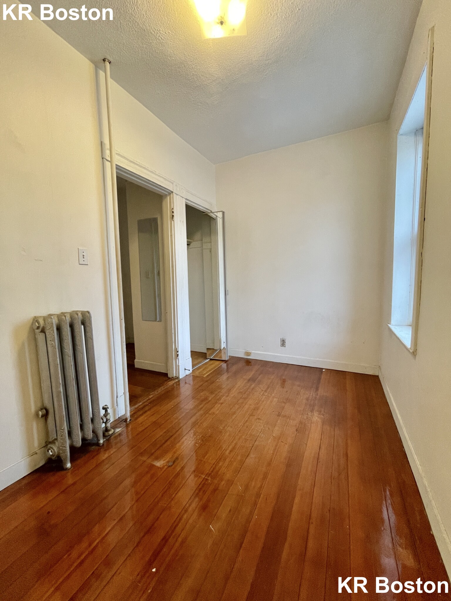 1904 Beacon St, Chestnut Hill