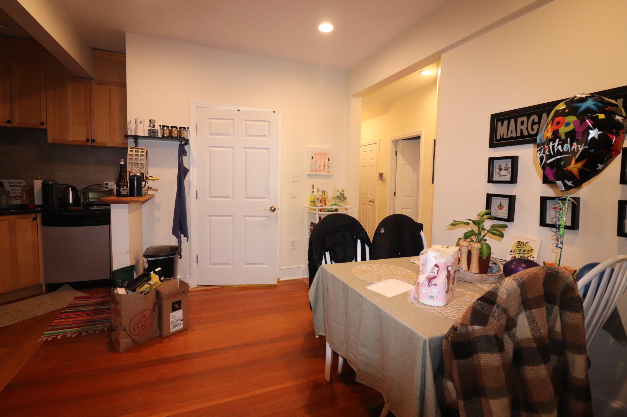 191 Winthrop Rd, Washington Square