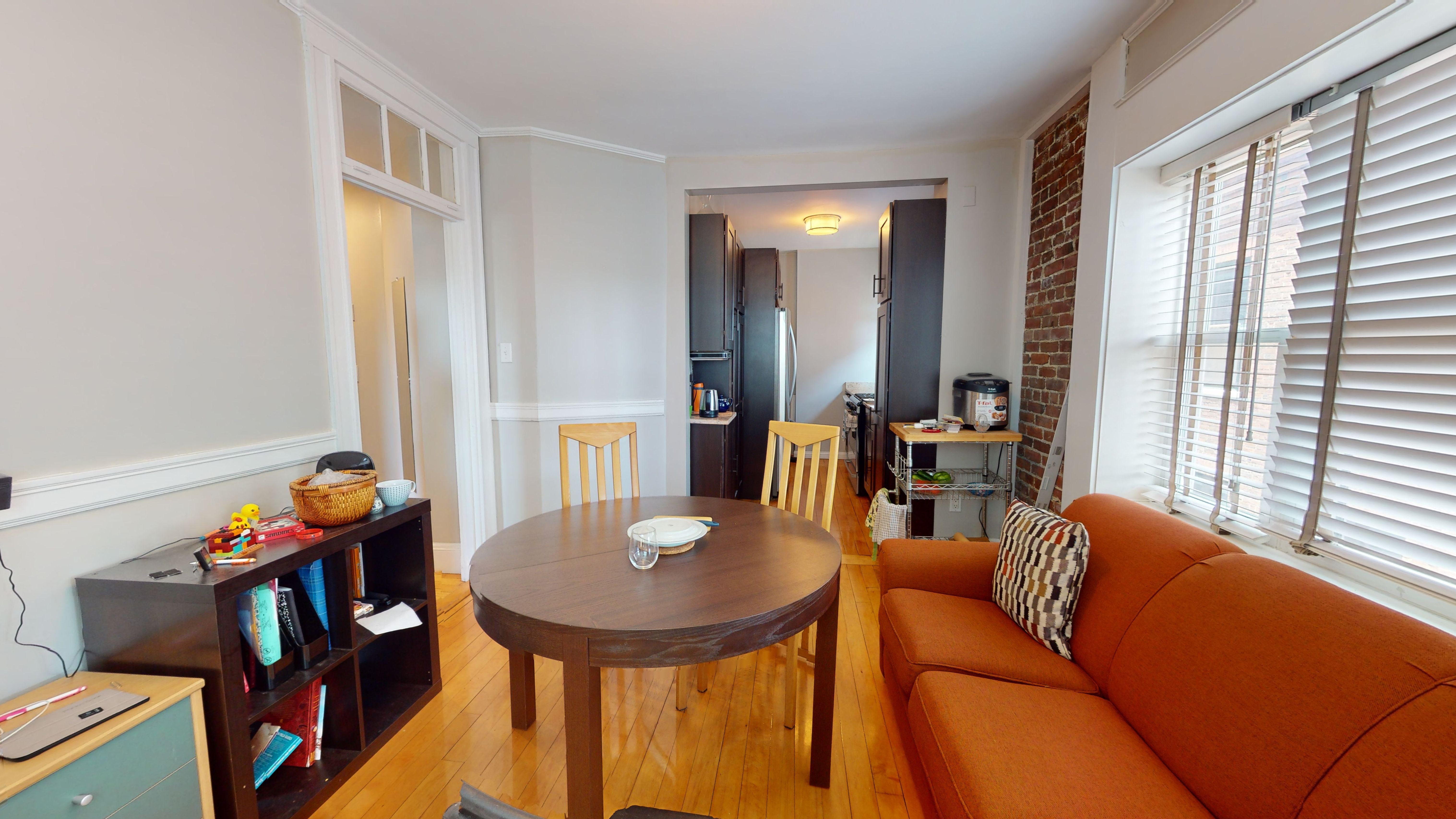 1925 Massachusetts Ave, Porter Square