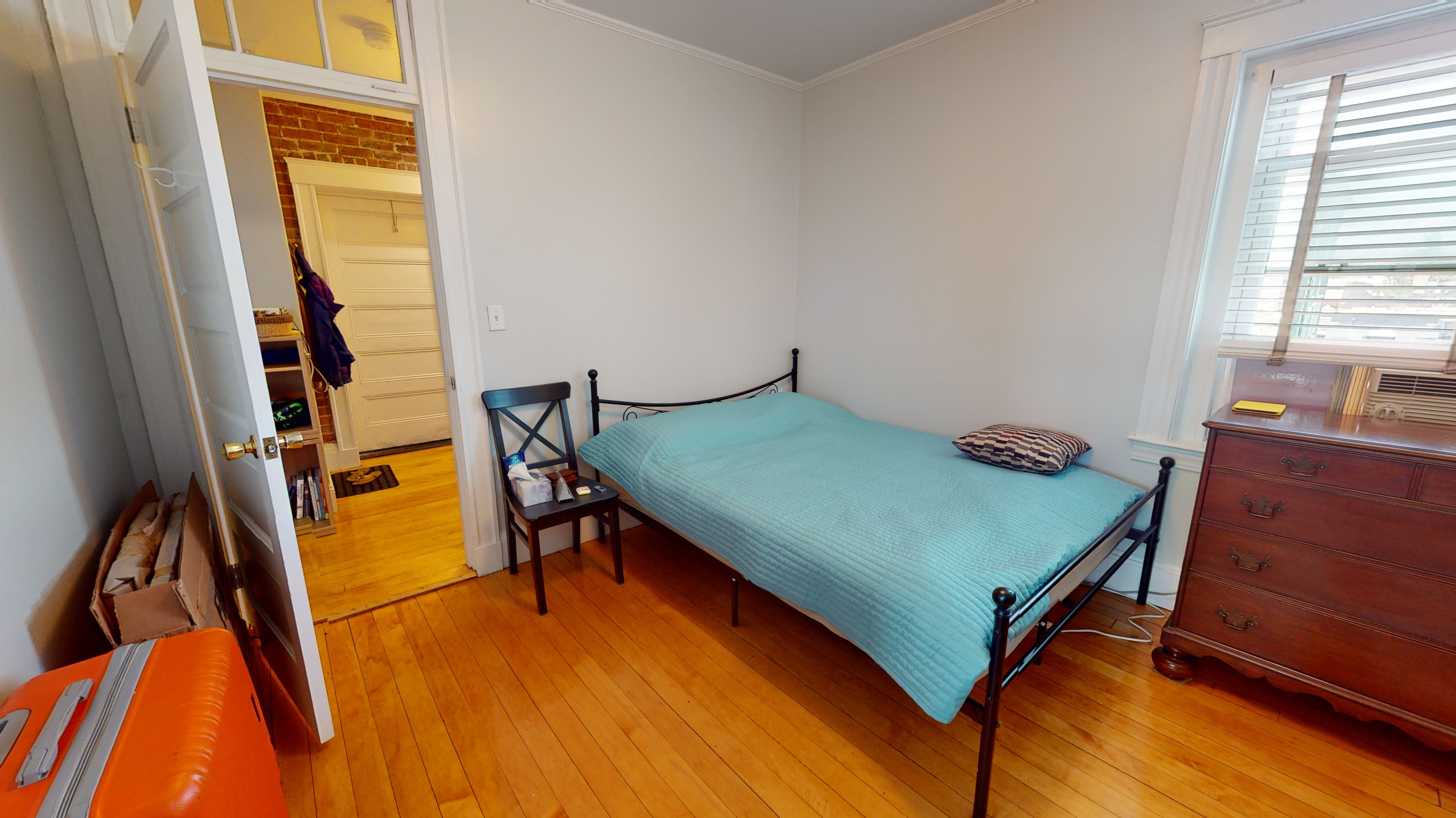 1925 Massachusetts Ave, Porter Square