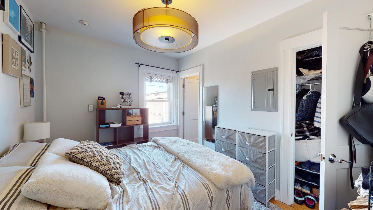 1925 Massachusetts Ave, Porter Square