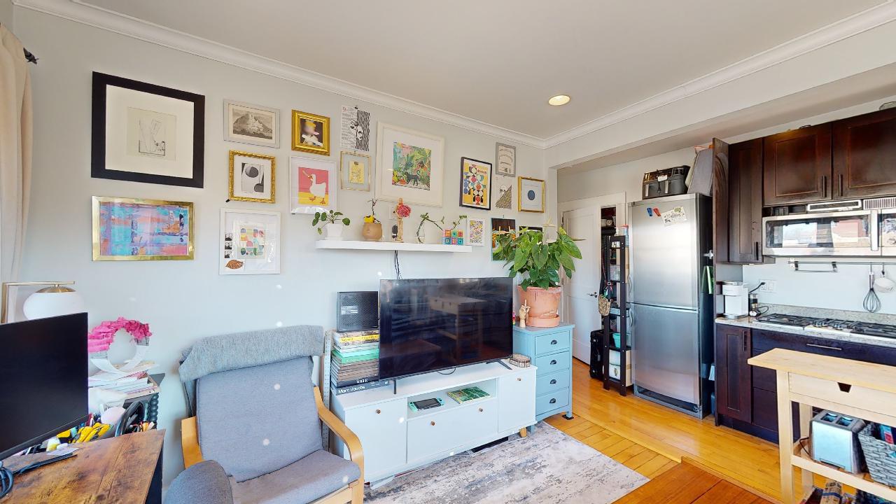 1925 Massachusetts Ave, Porter Square