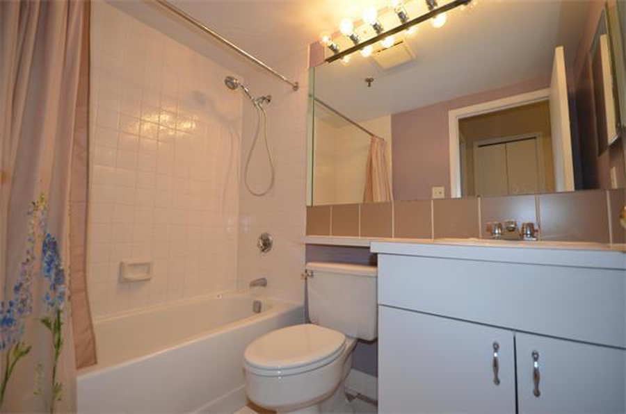 1933 Commonwealth Ave, Brighton