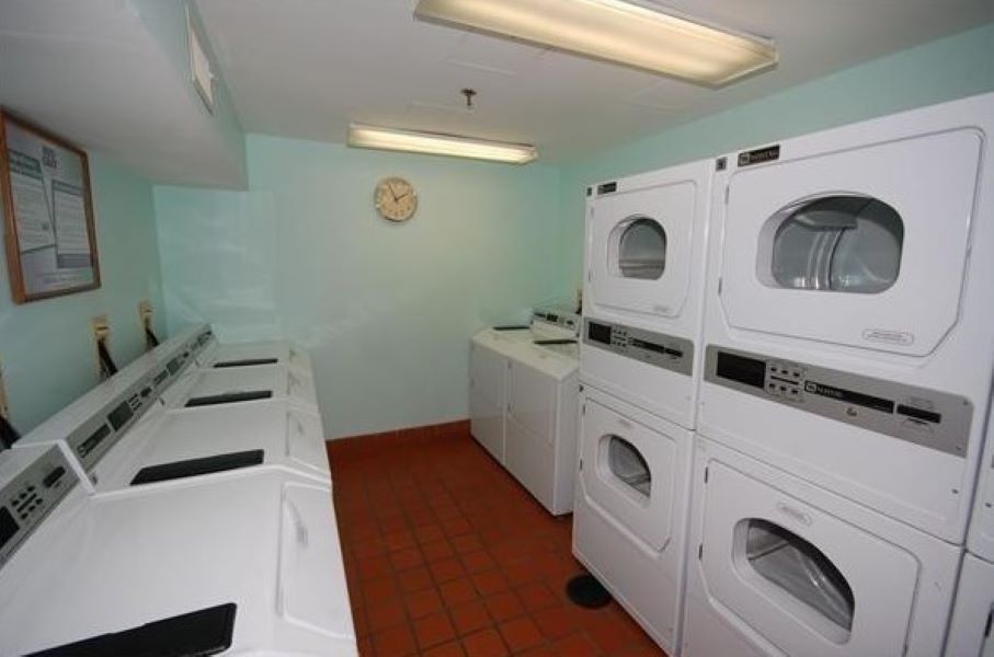 1933 Commonwealth Ave, Brighton