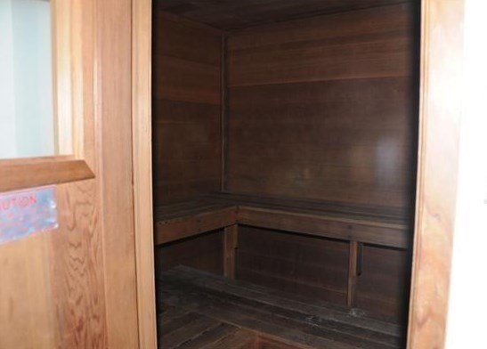 1933 Commonwealth Ave, Brighton