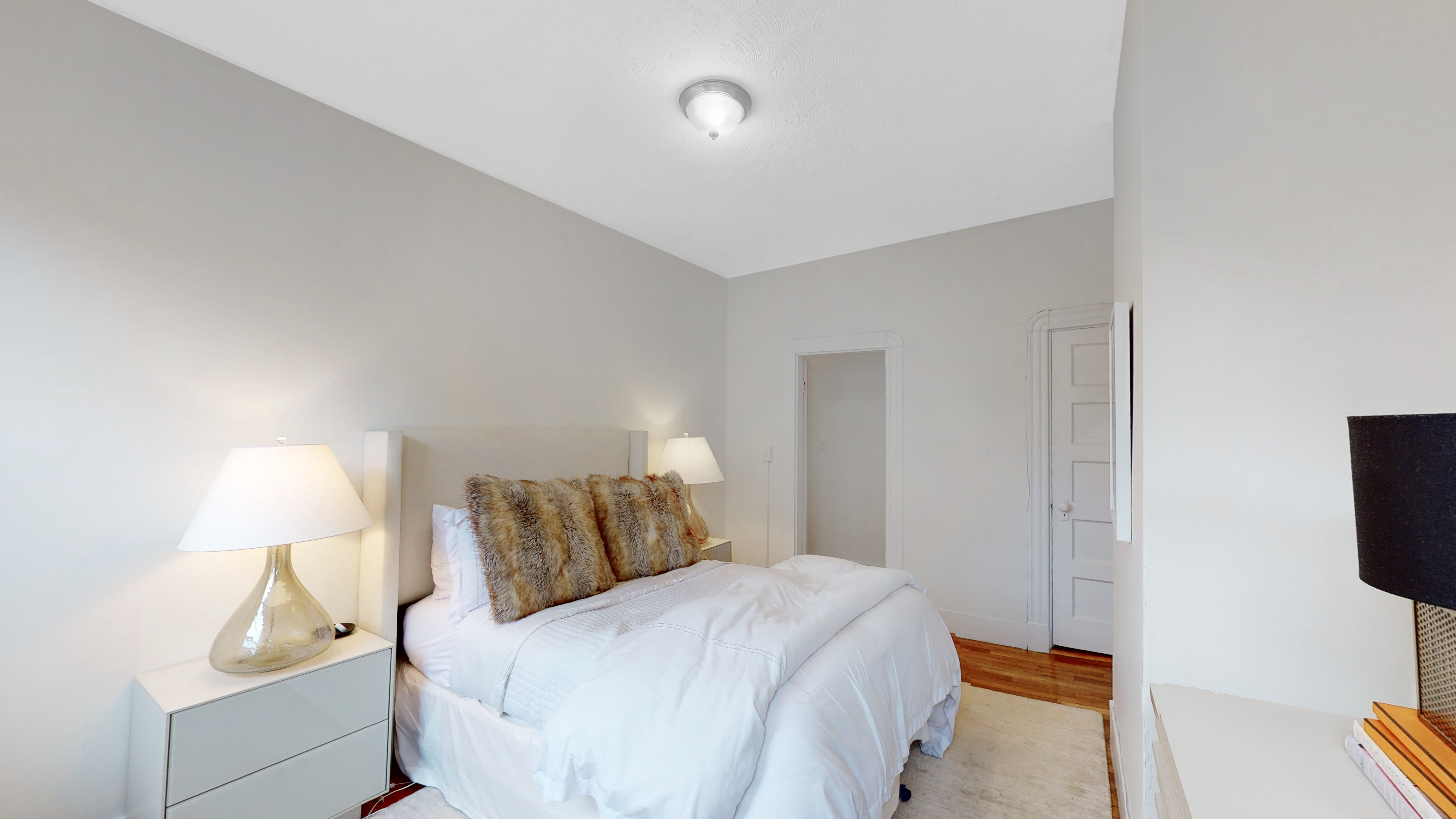 81 West Cedar St, Beacon Hill