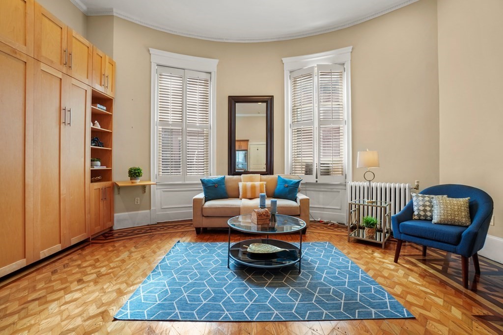 195 Beacon St, Back Bay