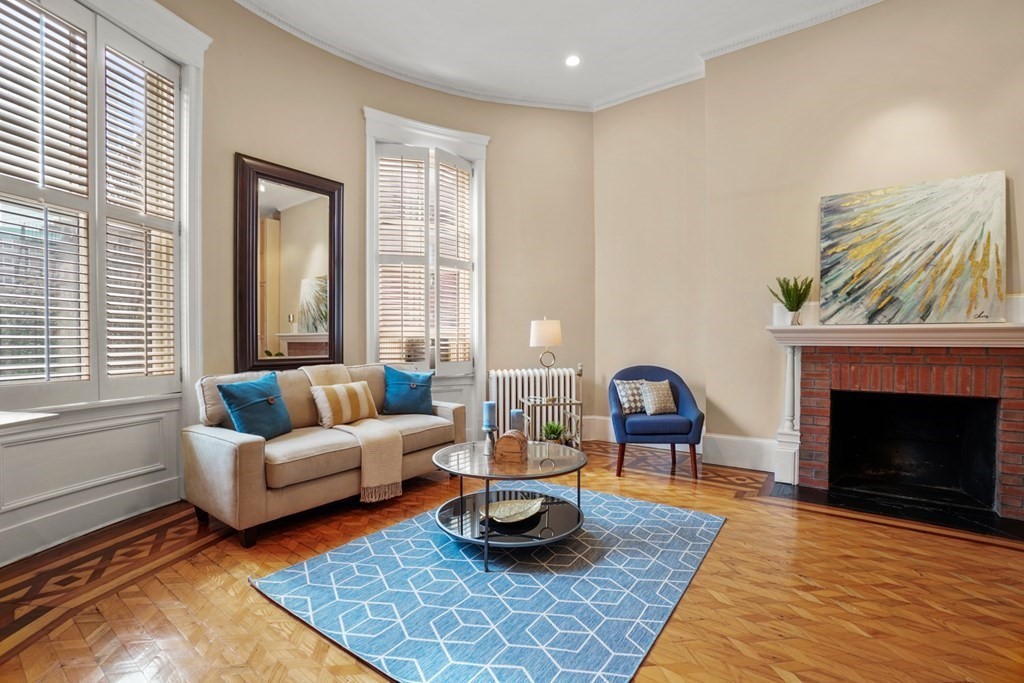 195 Beacon St, Back Bay