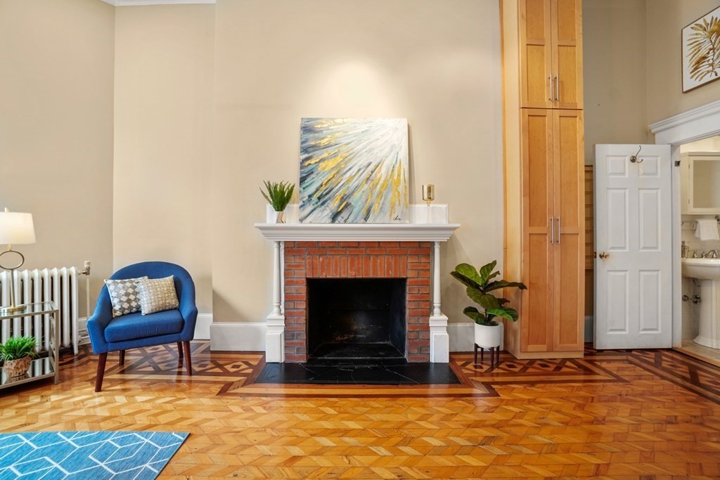 195 Beacon St, Back Bay