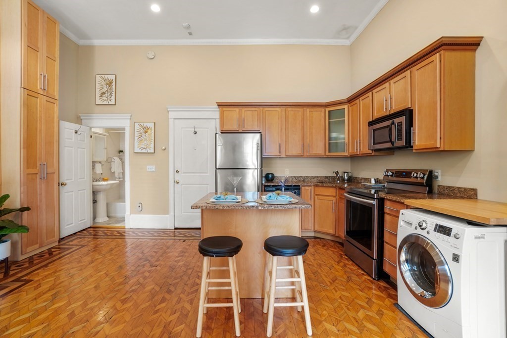 195 Beacon St, Back Bay