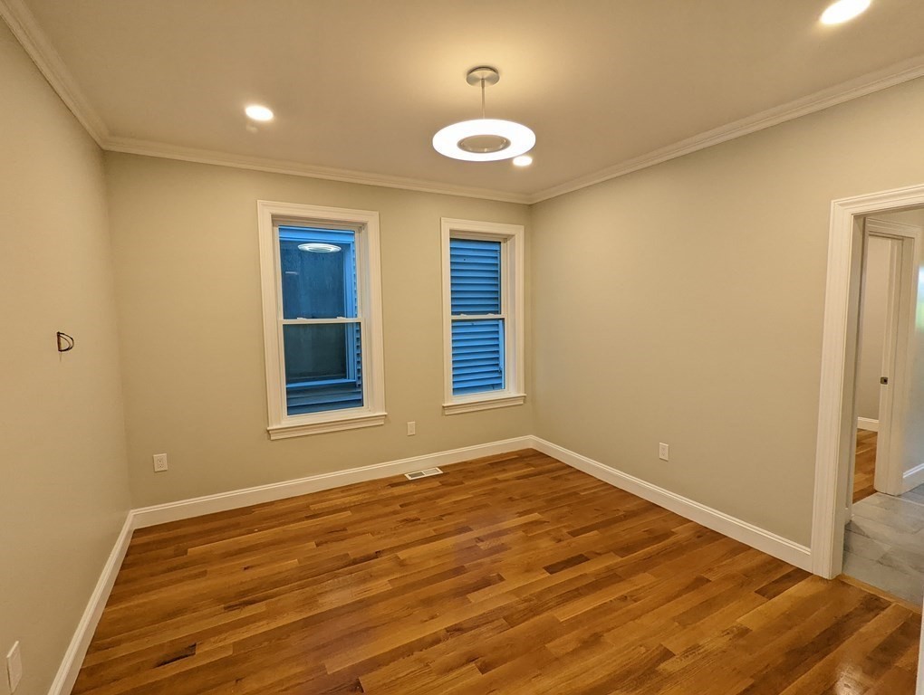 196 Falcon St, East Boston