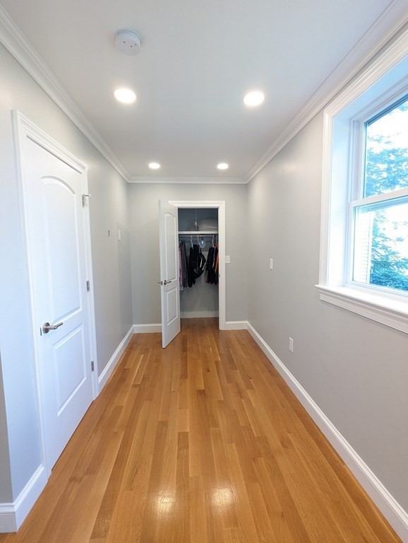 196 Falcon St, East Boston