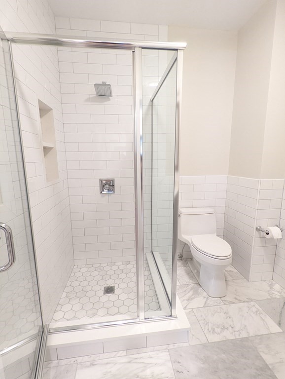 196 Falcon St, East Boston