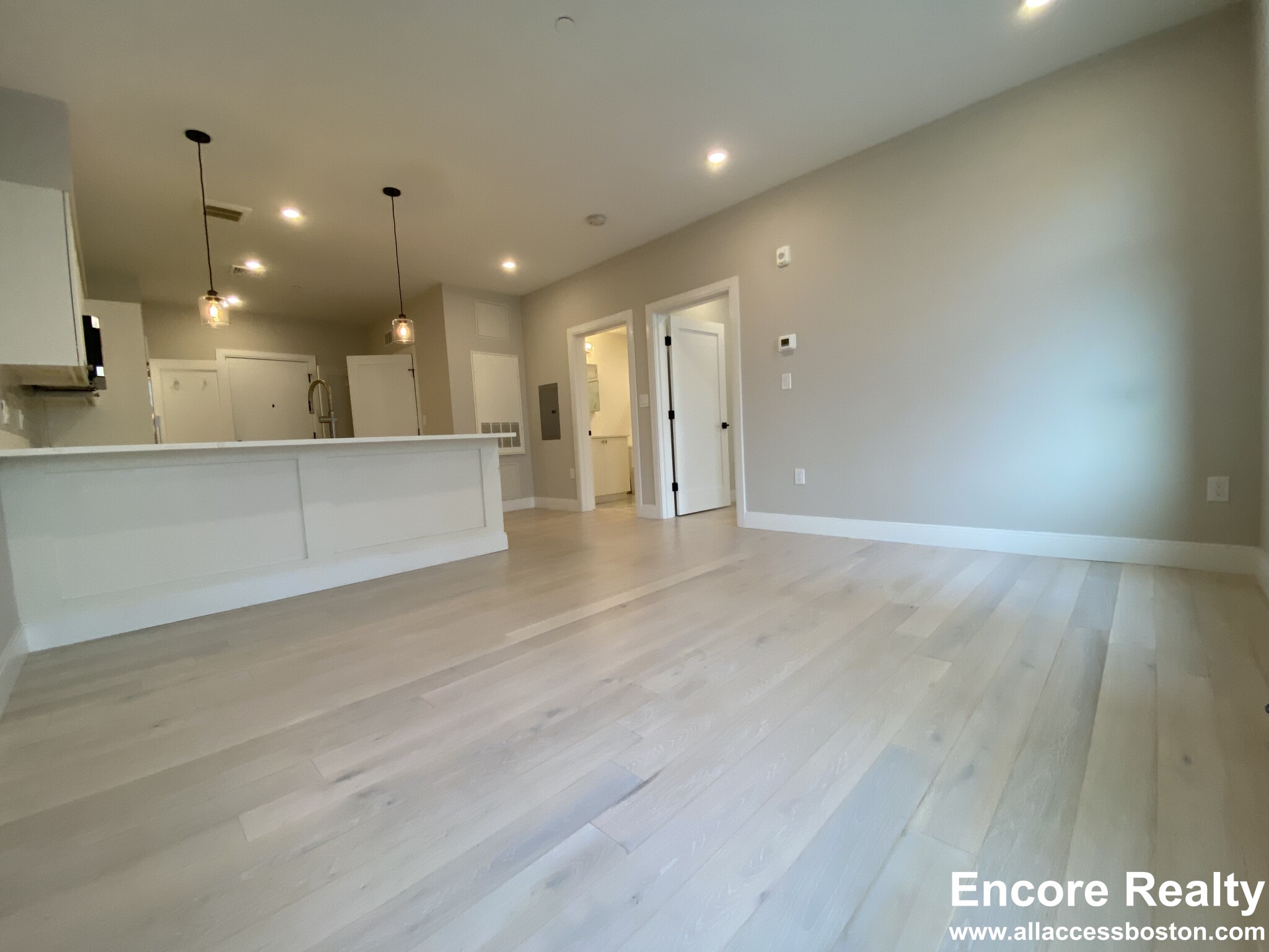 197.306 Green St, Jamaica Plain