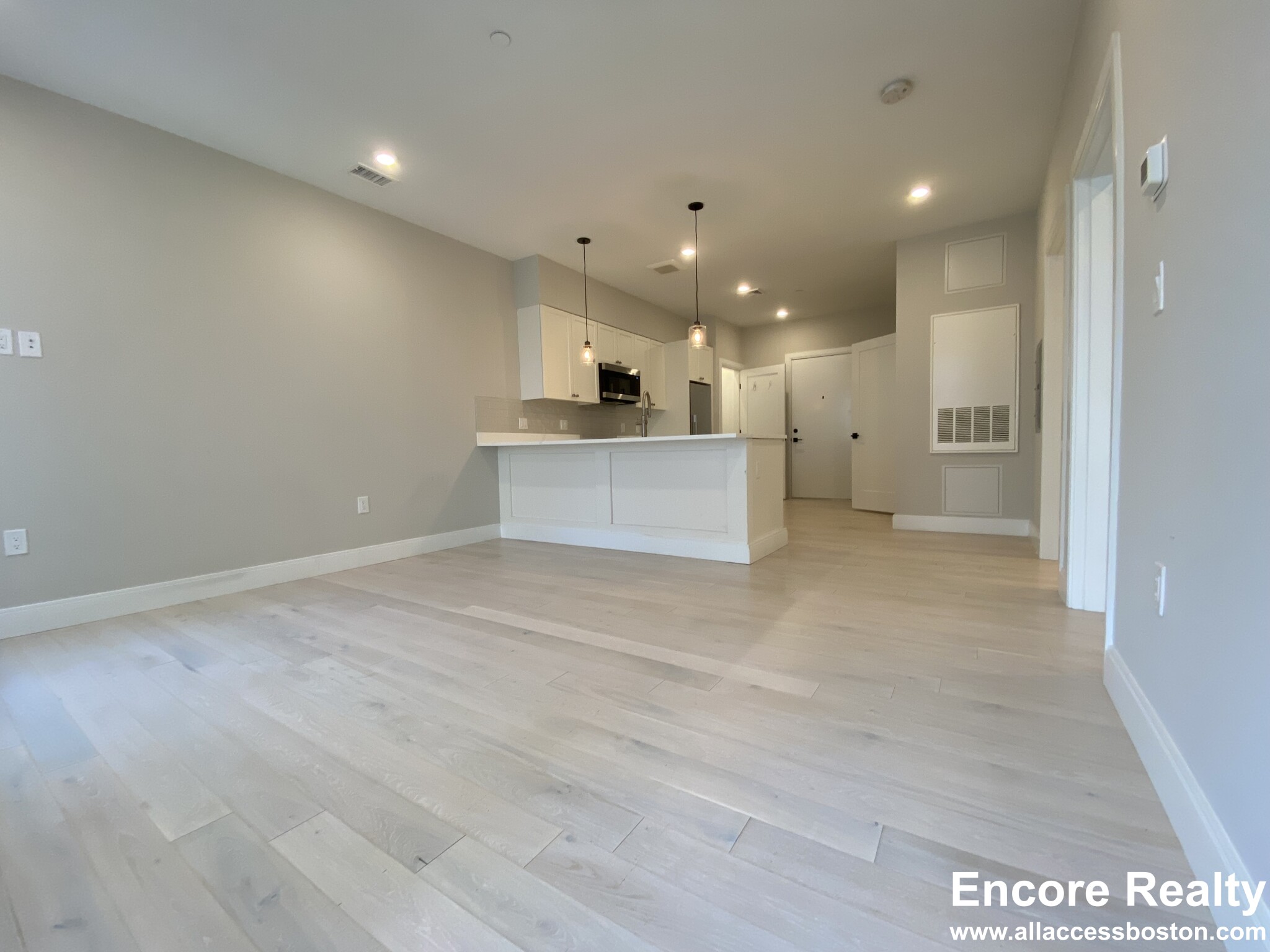 197.306 Green St, Jamaica Plain