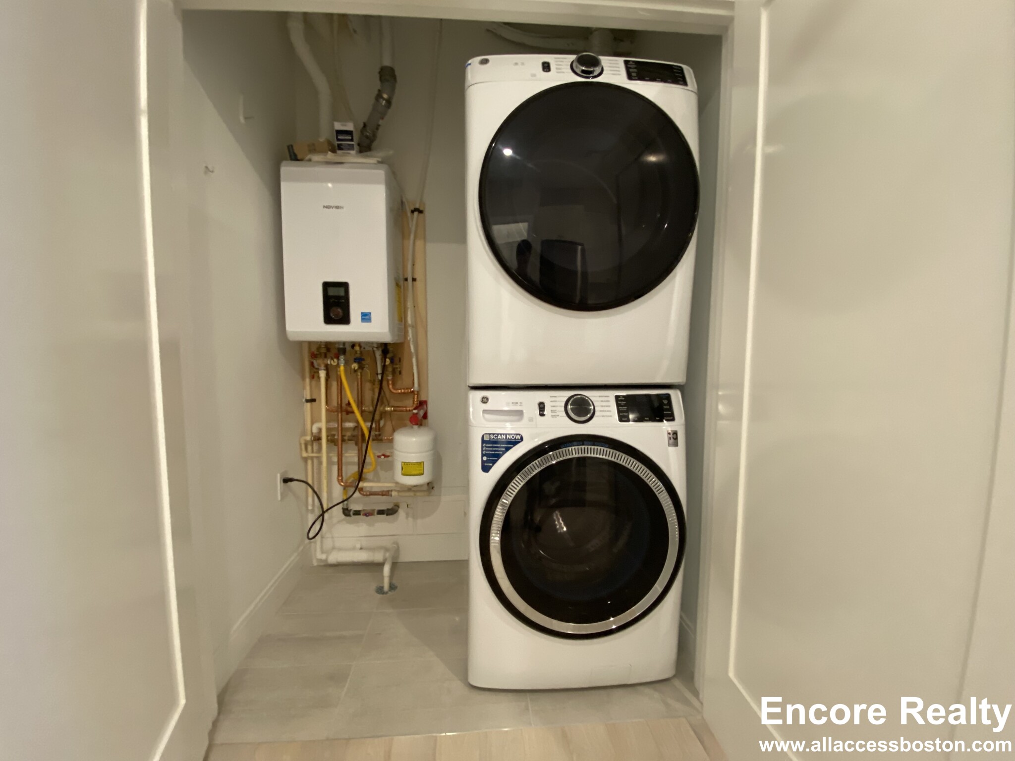 197.306 Green St, Jamaica Plain