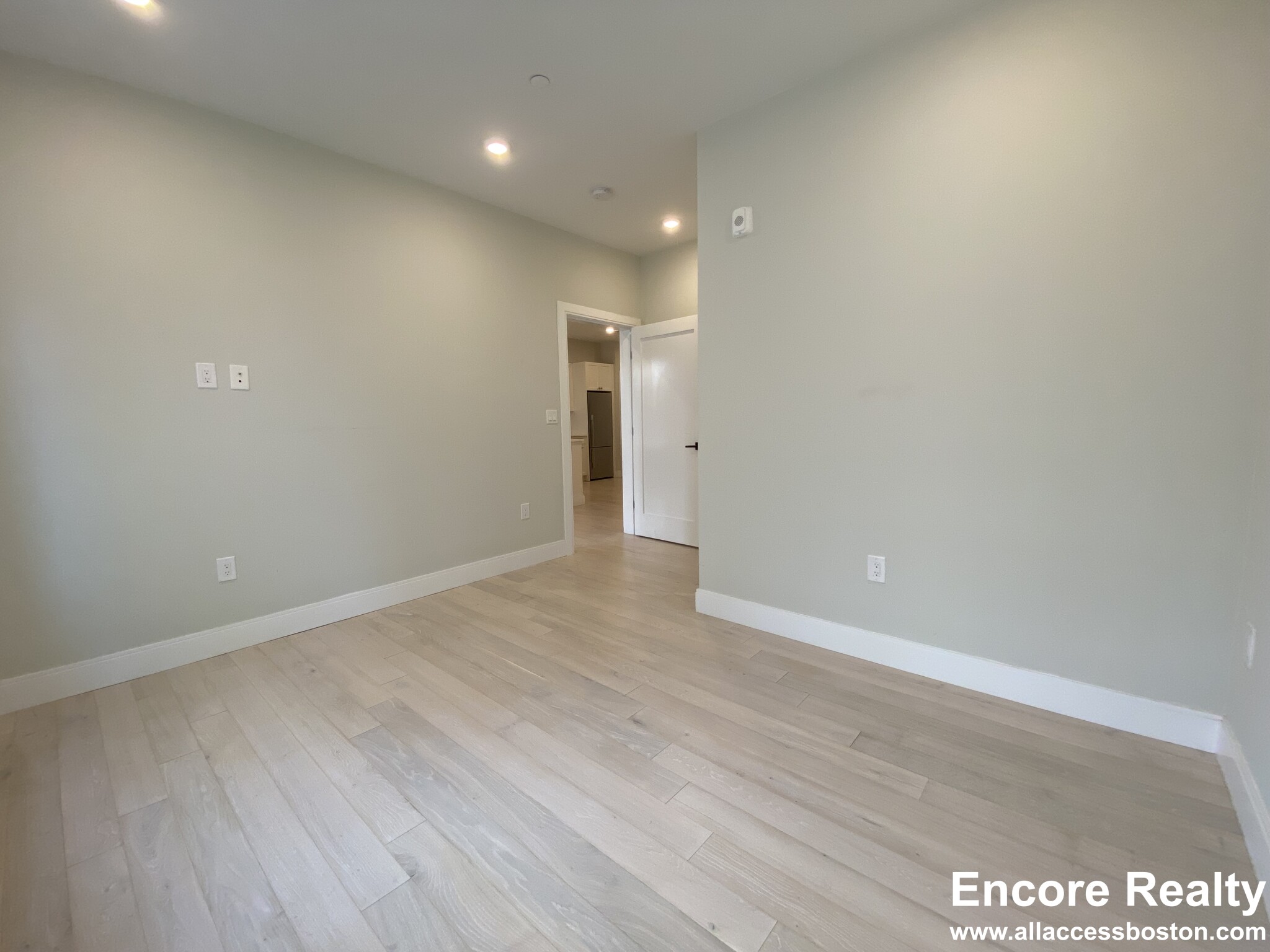 197.306 Green St, Jamaica Plain