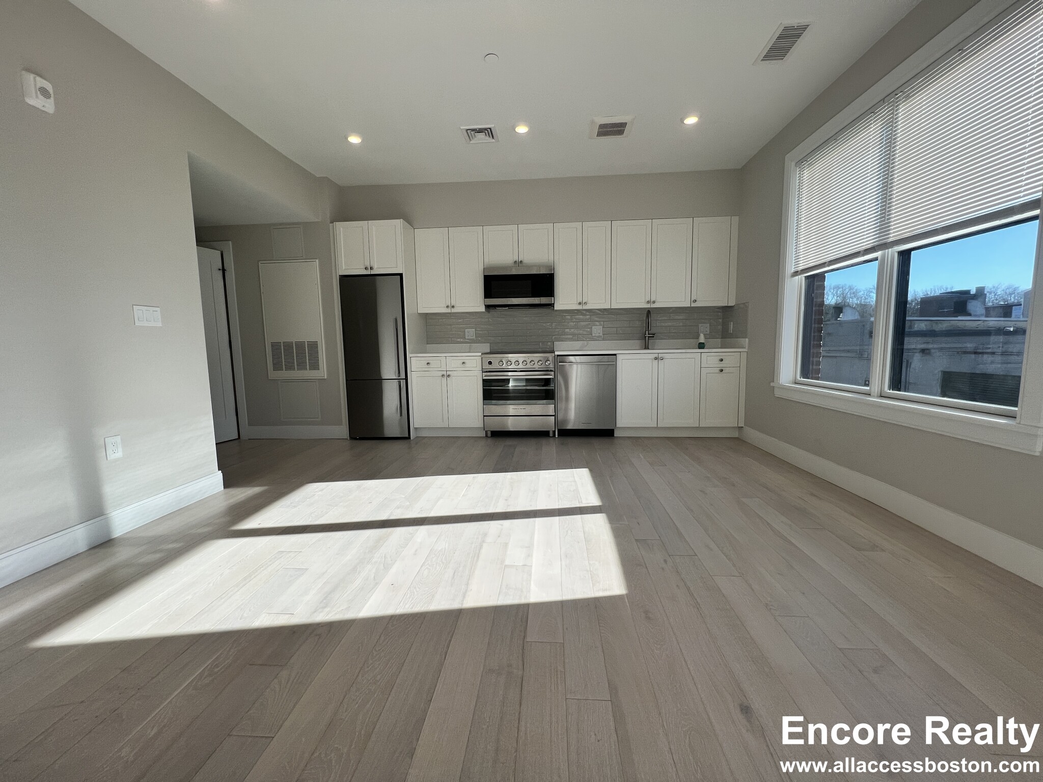 203 Green St, Jamaica Plain