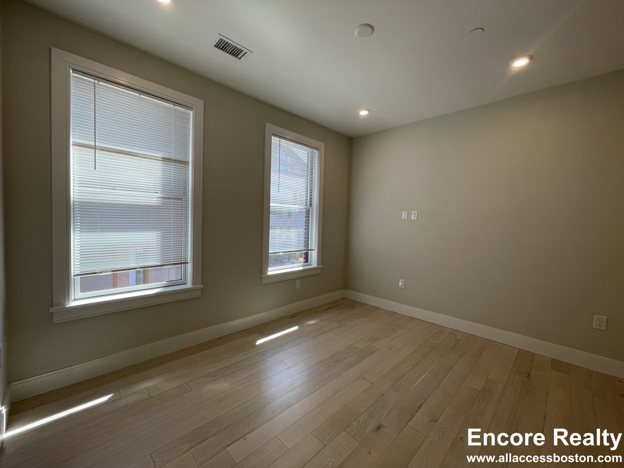 197 Green St, Jamaica Plain