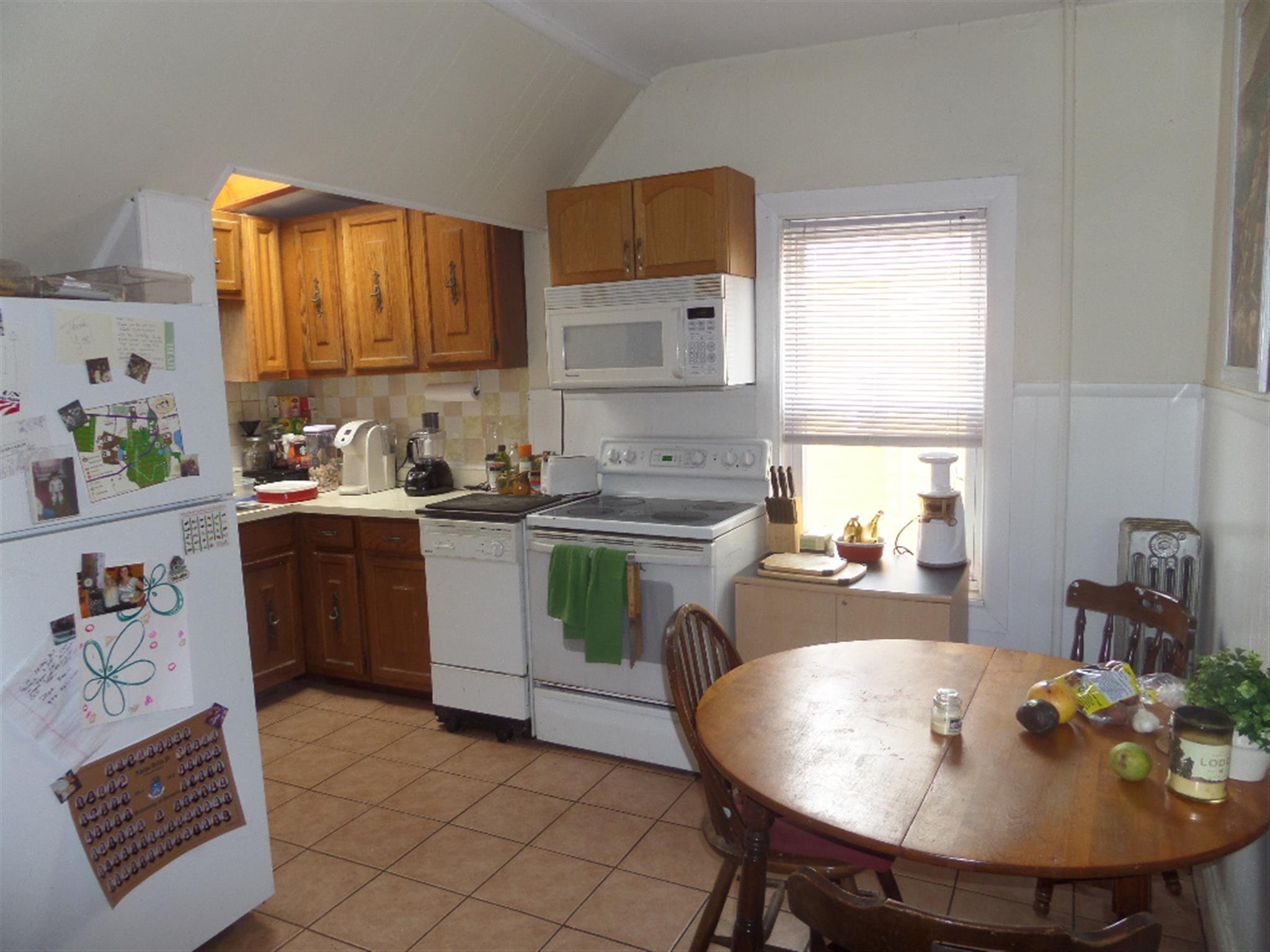 22 Highland Rd, Davis Square