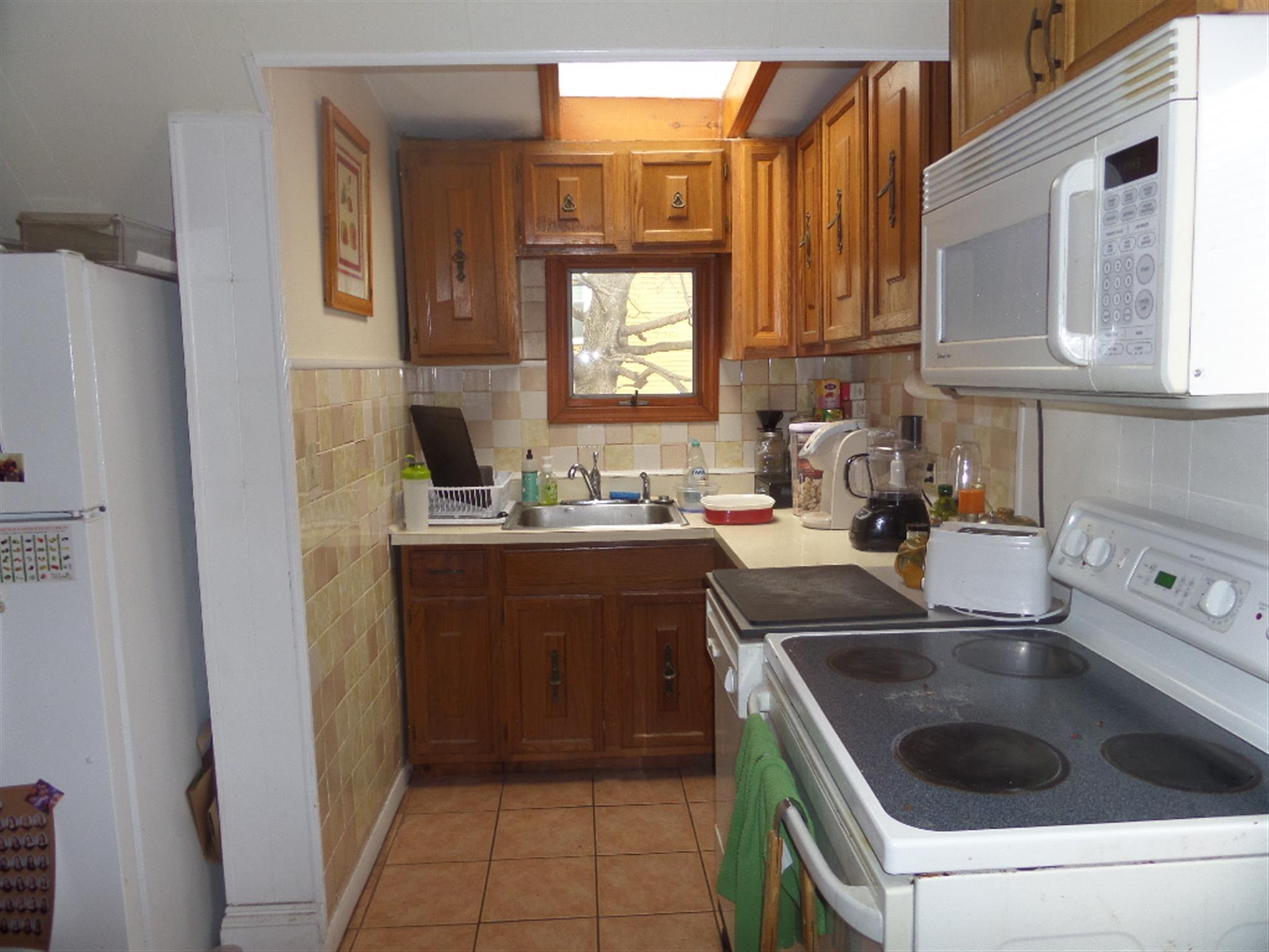 22 Highland Rd, Davis Square