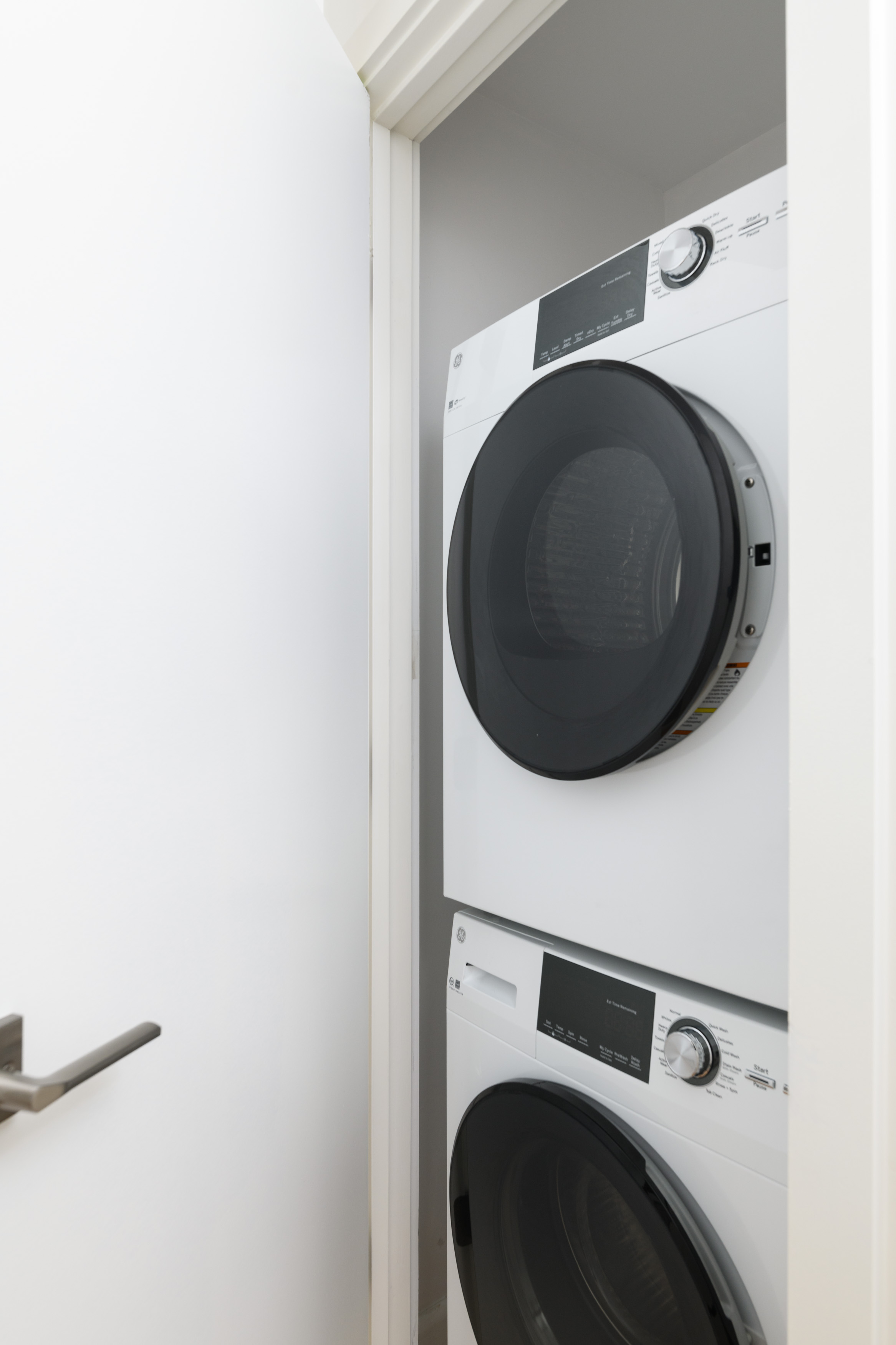 198 Hillside St, Mission Hill