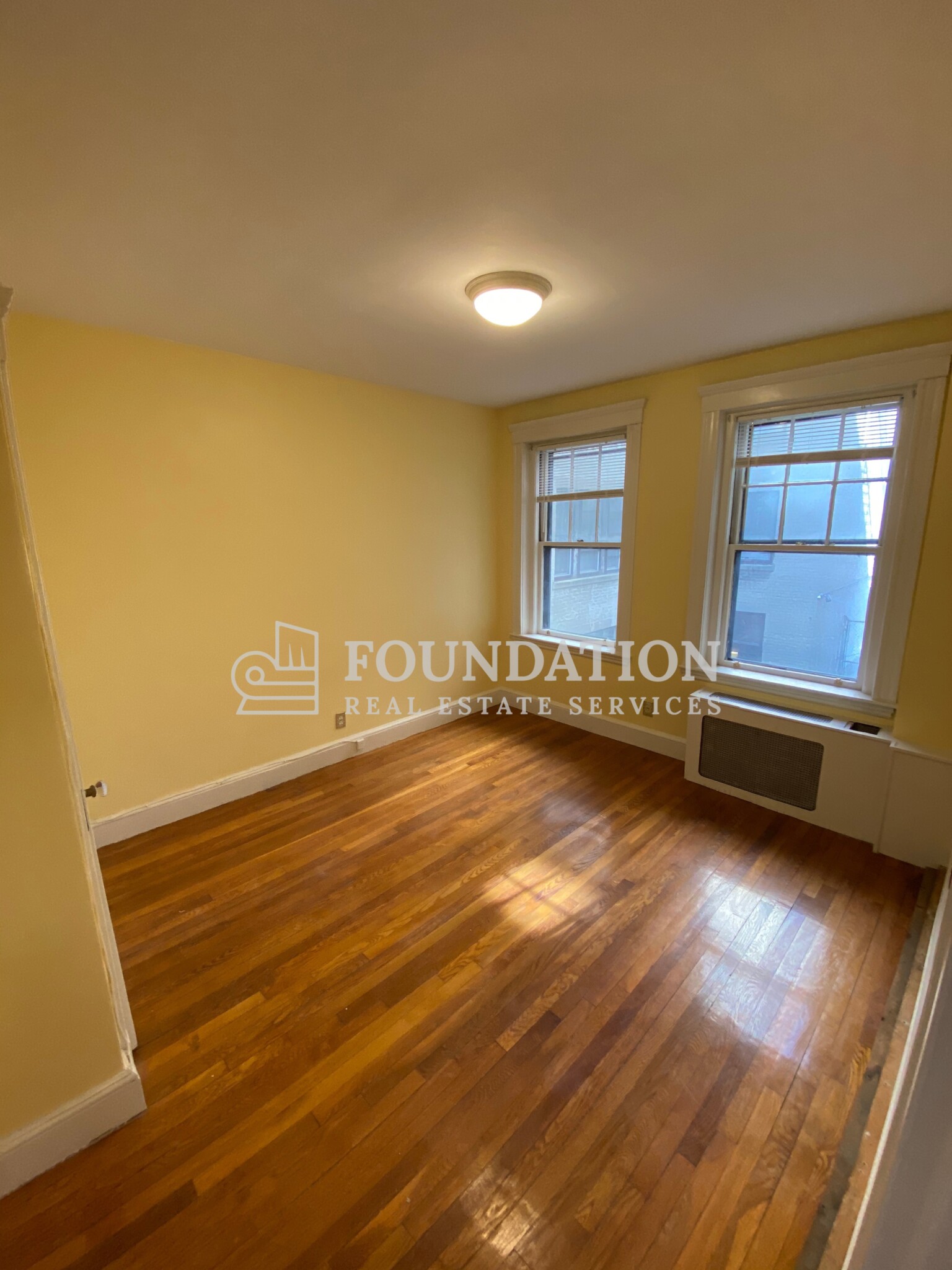 1999 Commonwealth Ave, Brighton