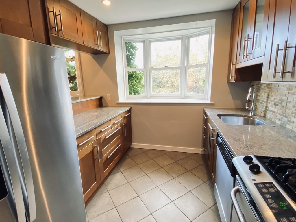 19 Albemarle, Back Bay