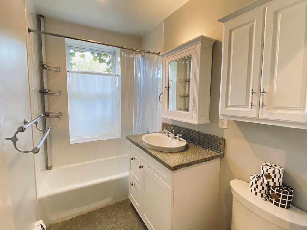 19 Albemarle, Back Bay