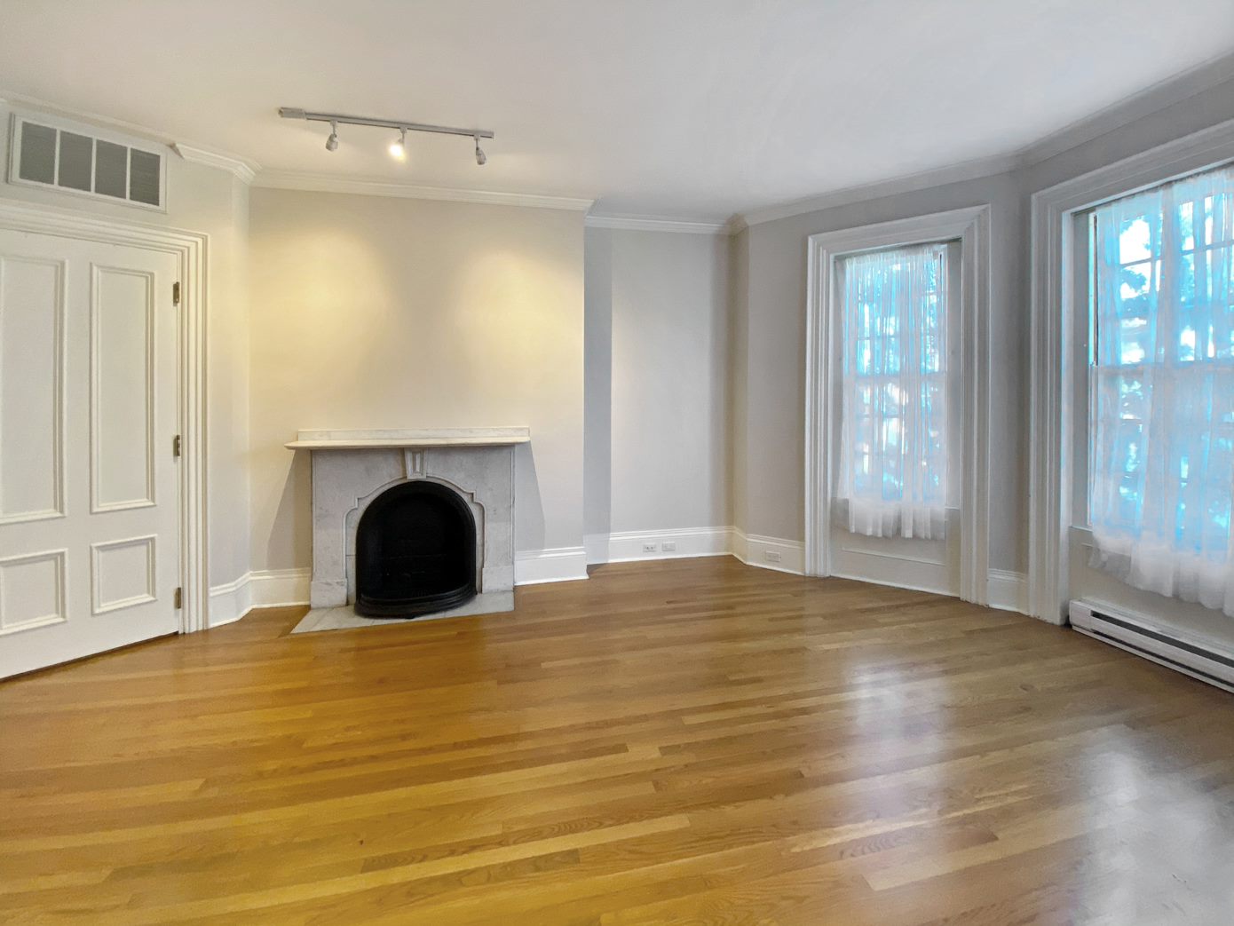 80 Marlborough St, Back Bay