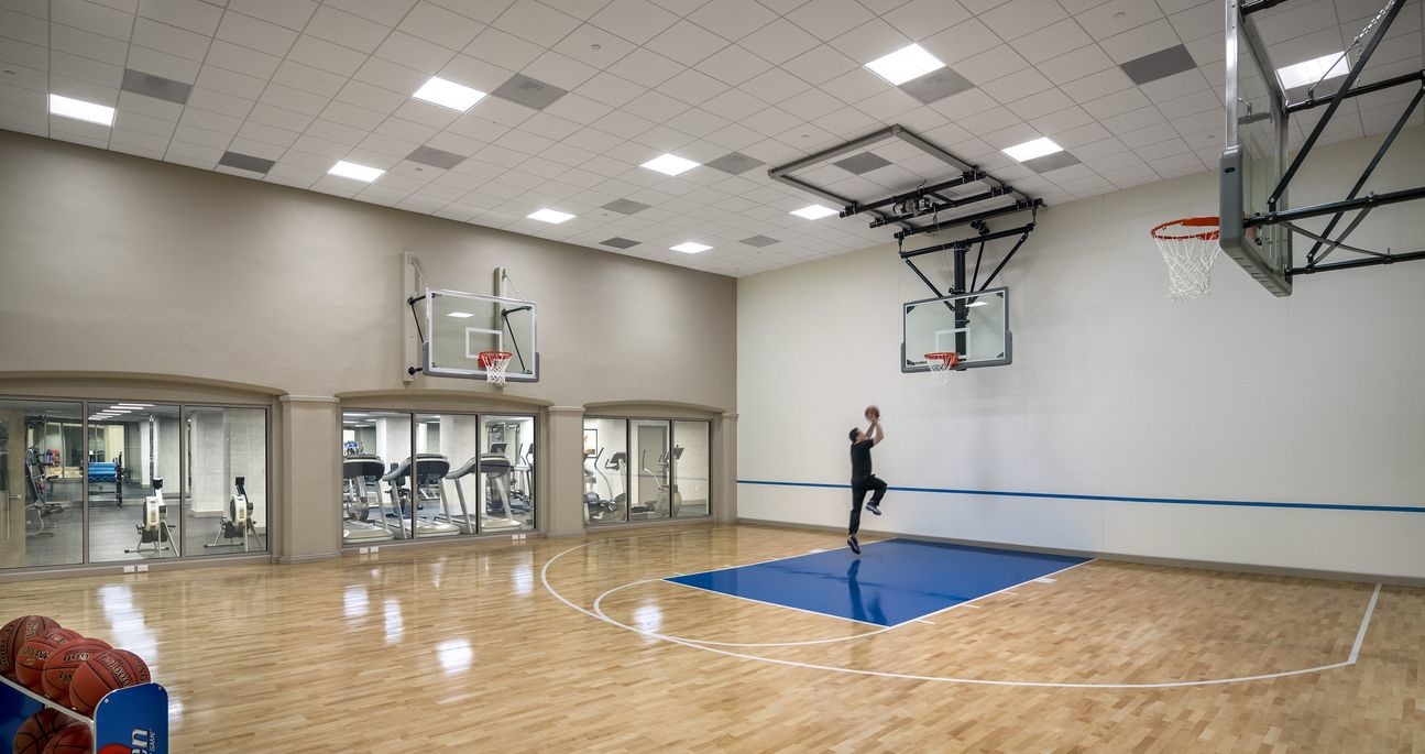 250 Station Cir, Dedham