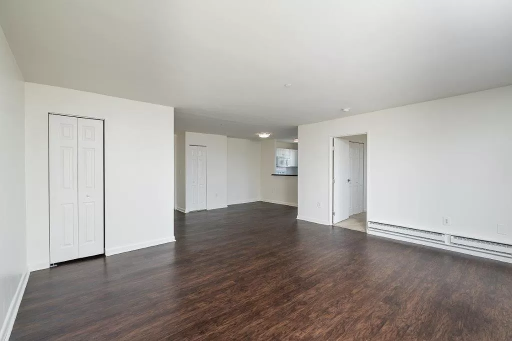 95 Squantum St, North Quincy