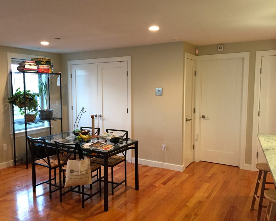 65 Willow Ct, Dorchester