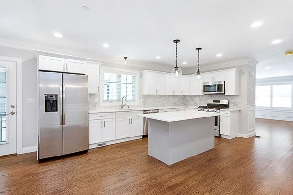 20 A Hawthorne St, Roxbury