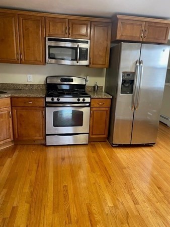 1915 River St, Hyde Park