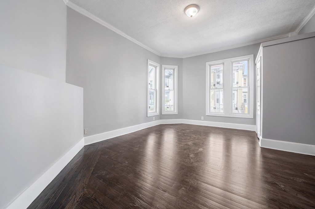 23 Cottage St, Dorchester