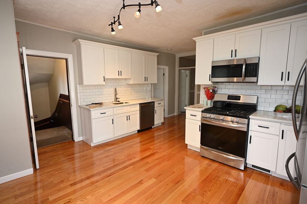 96 Lancaster St, Quincy