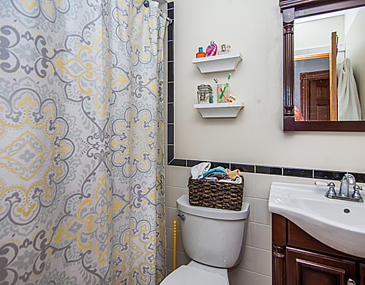 137 Charles St, Beacon Hill